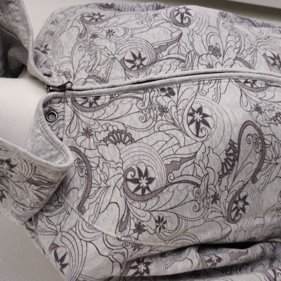 Swirly Stars Hooded Zipper Sweater - Picture 2 of 9